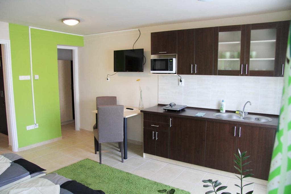 Írisz Apartmanház Mórahalom Habitación foto