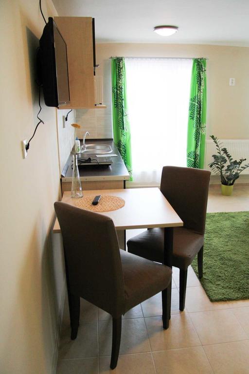 Írisz Apartmanház Mórahalom Habitación foto